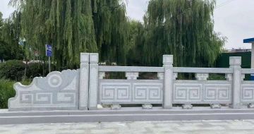 广元 芝麻灰桥栏杆、河道栏杆安装效果