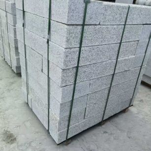 广元 芙蓉白火烧两面路沿石