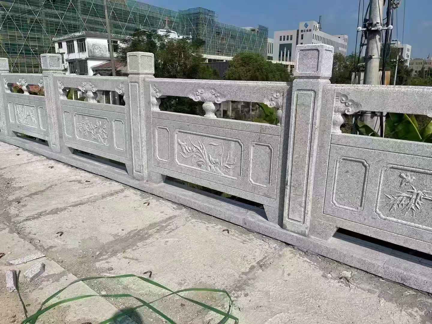 广元 芝麻白栏杆
