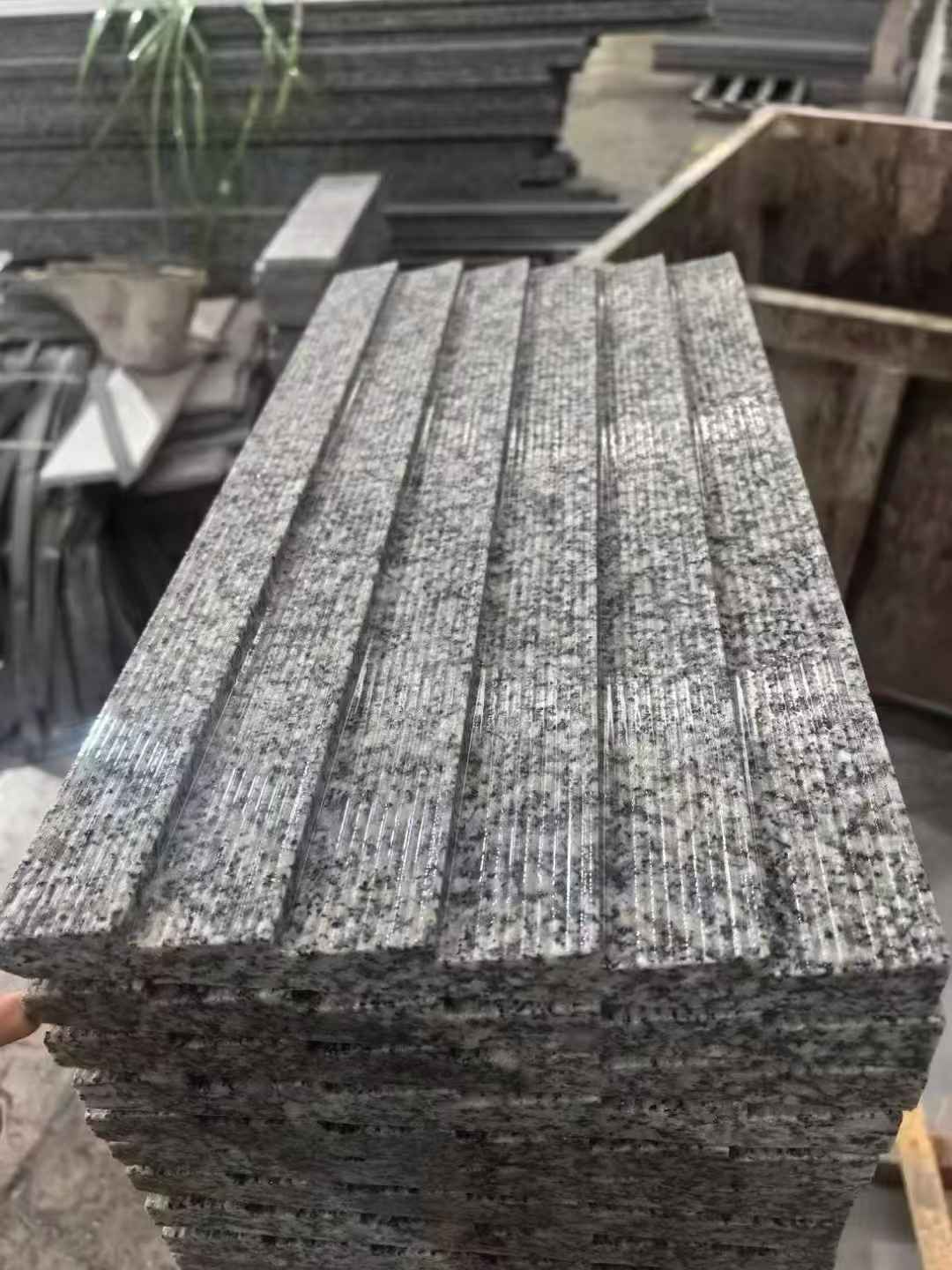 广元 狼牙石
