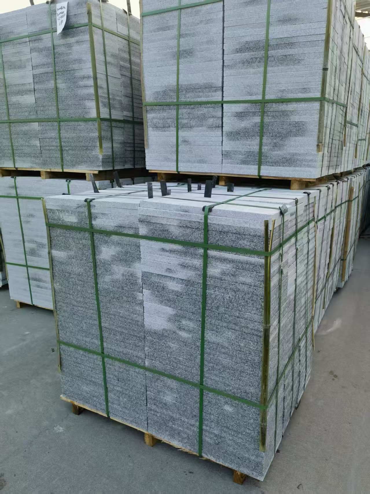 广元 芝麻白地铺石材