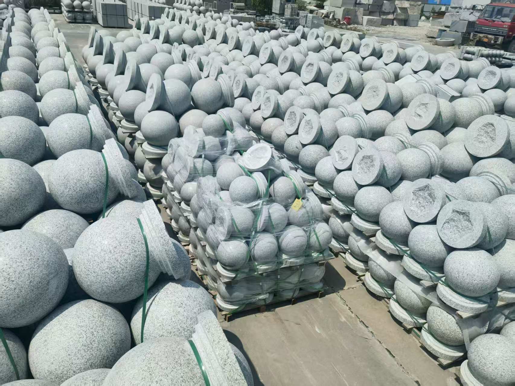 广元 花岗岩实心圆球，石球，挡车球，挡车石，车止石，路障石。