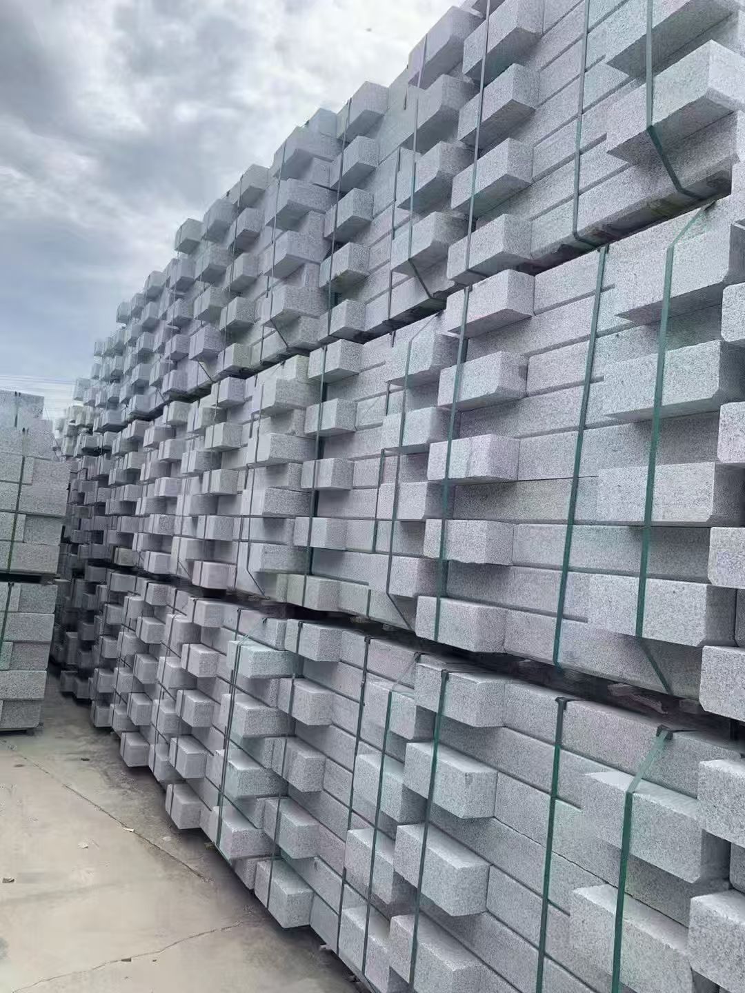 广元 芝麻灰侧石