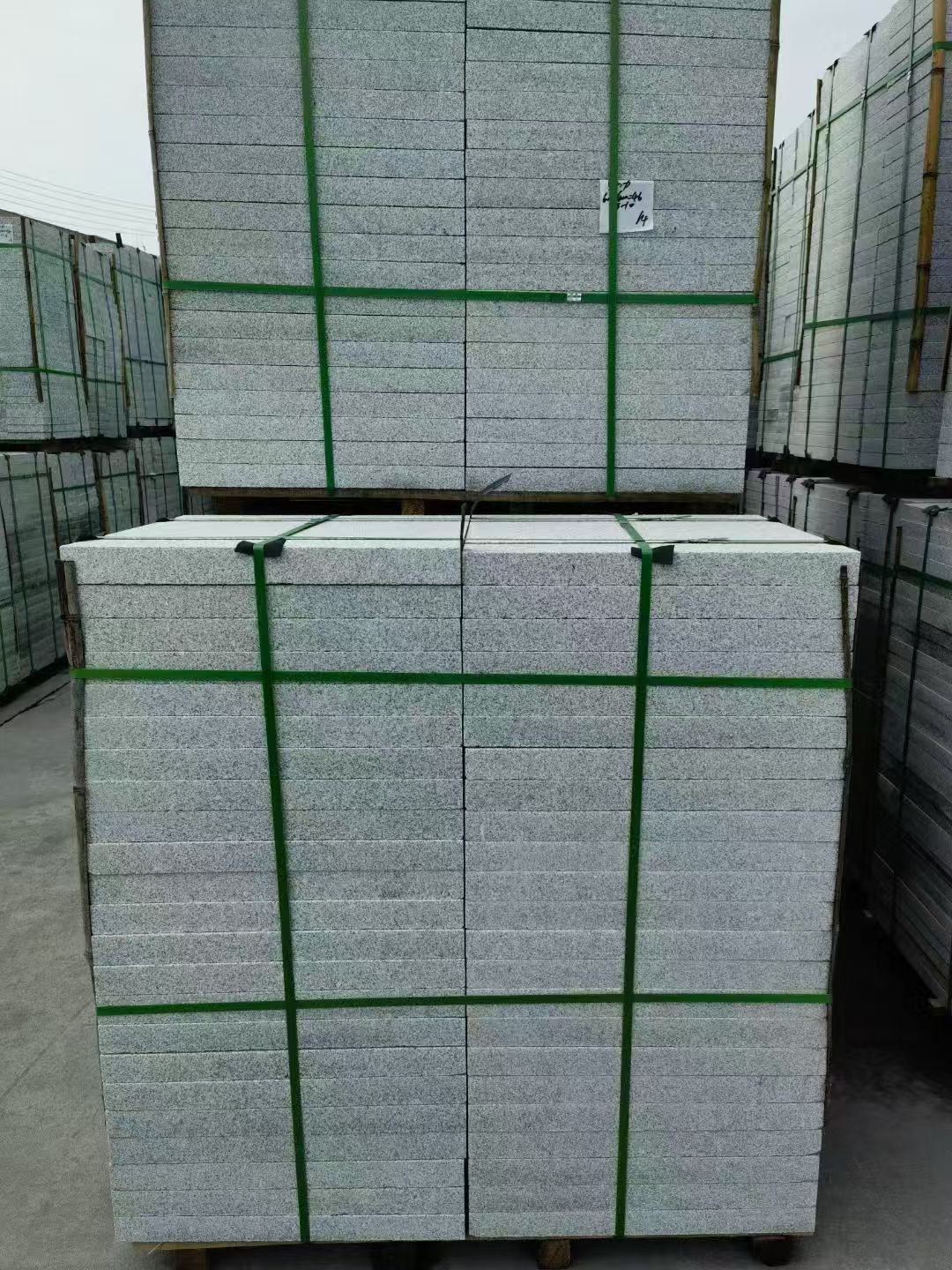 广元 火烧面地铺石，街道广场园林市政工程板，1.8~5.0厚均有现货