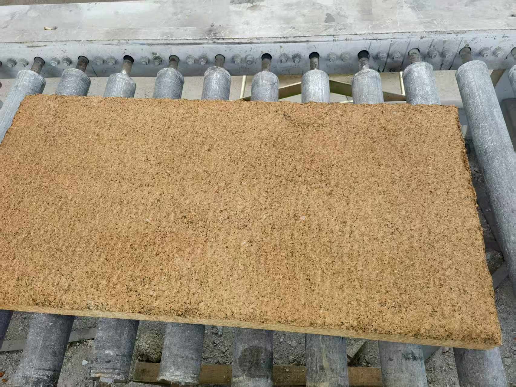 广元 菠萝面老石板，做旧仿古石，流水线生产加工